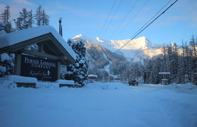 Timberline Lodges by Fernie Lodging Co - Foto 1