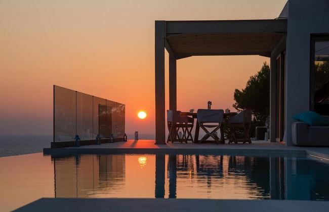 Seawhisper Villa in Paxi - Photo 5