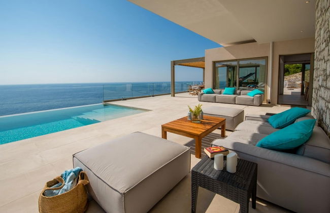 Seawhisper Villa in Paxi - Photo 9