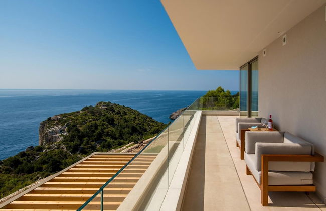 Seawhisper Villa in Paxi - Photo 23