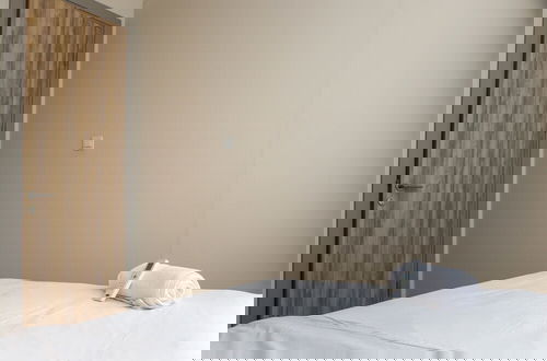 Foto 5 - Comfortable And Homey 2Br Menara Jakarta Kemayoran Apartment