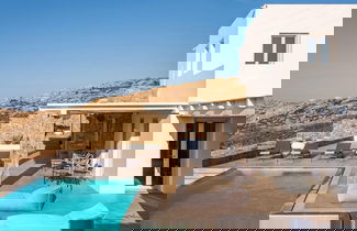 Foto 2 - Epic Twin Luxurious 14 Bedrooms Villa for 28