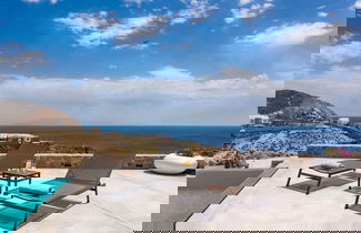 Foto 3 - Epic Twin Luxurious 14 Bedrooms Villa for 28