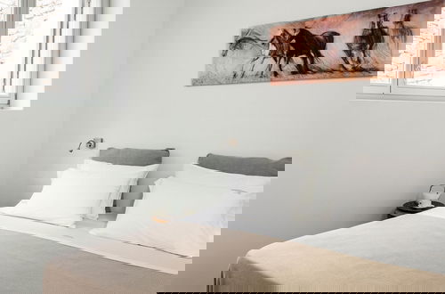 Foto 13 - Epic Twin Luxurious 14 Bedrooms Villa for 28