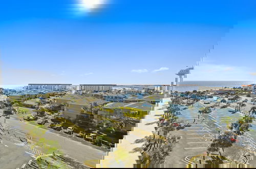 Foto 21 - Seacrest 715B is a 2 BR Gulfside on Okaloosa Island by RedAwning