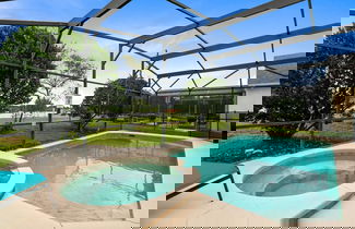 Foto 2 - Tropical and Peaceful This 5 bed With Pool Spa