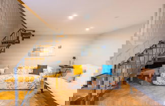 Foto 2 - Vomero Duplex Apartment by Wonderful Italy