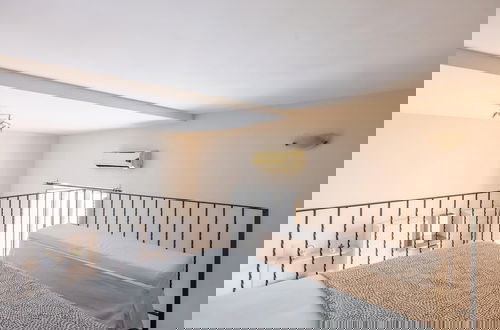 Foto 17 - Vomero Duplex Apartment by Wonderful Italy