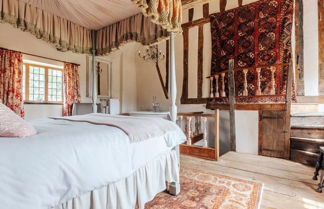 Lavish Tudor Estate Gardens - Sleeps 25 - Foto 41