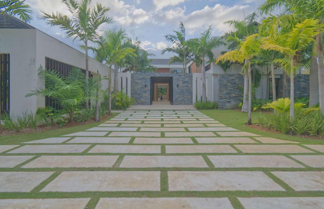 Modern Villa With Full Service Staff Close to Beach and Golf - Foto 2