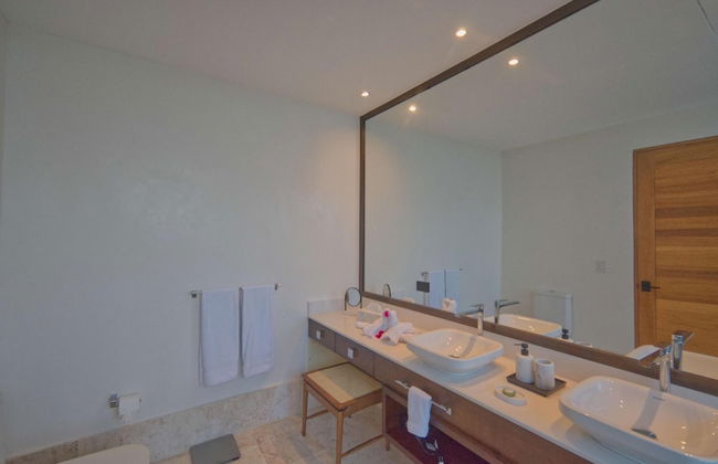 Modern Villa With Full Service Staff Close to Beach and Golf - Foto 17