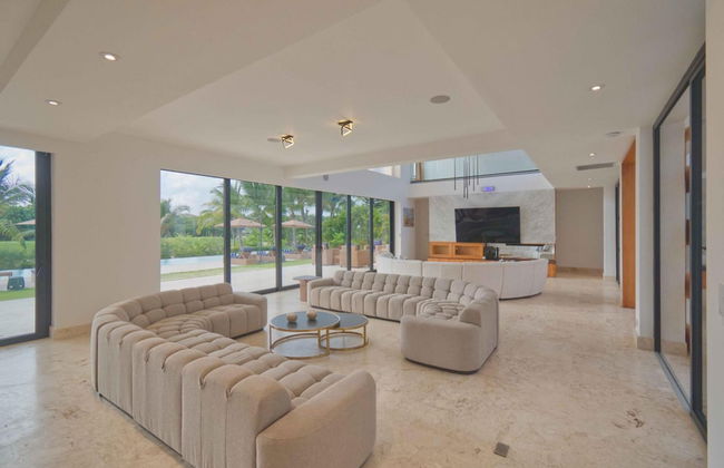 Modern Villa With Full Service Staff Close to Beach and Golf - Foto 3