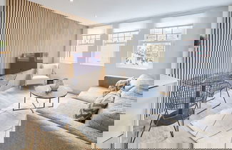 Foto 3 - Host Stay Simply Scandi Golden Lion Apartments