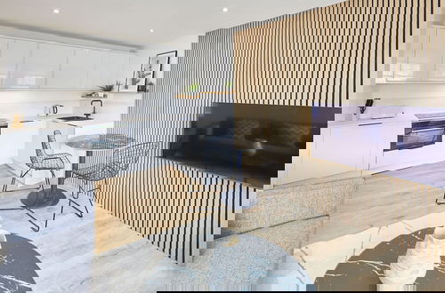 Foto 1 - Host Stay Simply Scandi Golden Lion Apartments