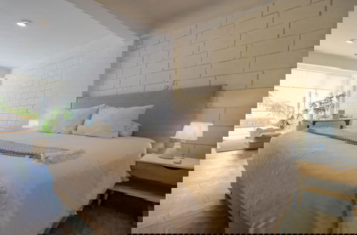 Photo 10 - Amazing Loft With Spectacular Ocean View