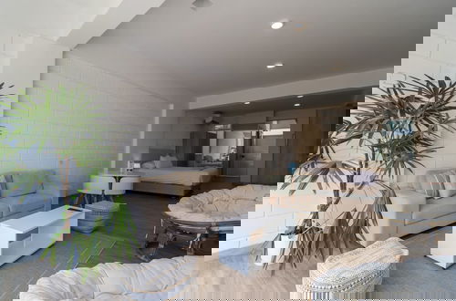 Photo 33 - Amazing Loft With Spectacular Ocean View