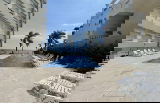 Foto 2 - Hallmark Beach Apartment