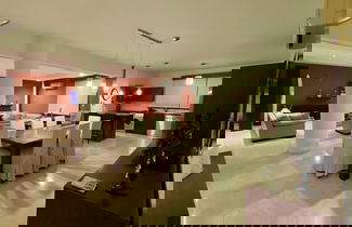 Foto 1 - Hallmark Beach Apartment