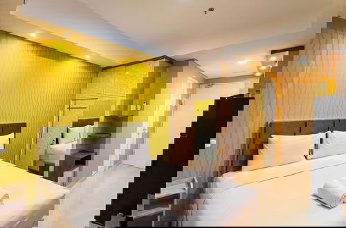 Photo 2 - Modern Studio Room Apartment At Tamansari Skylounge Makassar