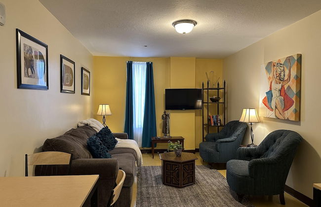 2 Bedroom Downtown Apt City Views Park Walk - Foto 1