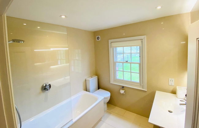 Stunning 6-bed Country House With Heated Pool - Foto 11