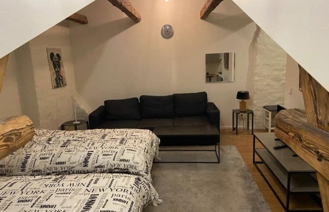 Attic Floor in Stockholm City 918 - Photo 2