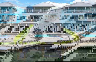 Foto 1 - 661 Estero Blvd 