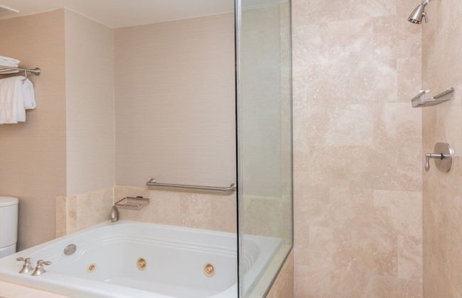 Fonttrebvsjs - Unit 1117 1 Bedroom Condo by RedAwning - Photo 23