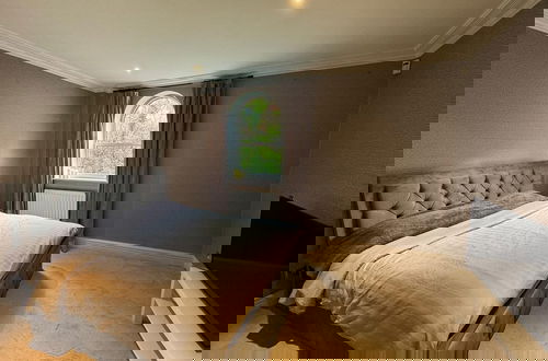Foto 5 - Luxury Apartment In London - Pool Spa & Gym