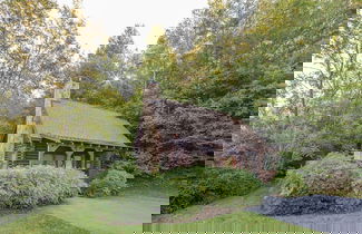 Foto 1 - Er36 - Cozy Creekside Great Location- Close To Town 1 Bedroom Cabin by RedAwning