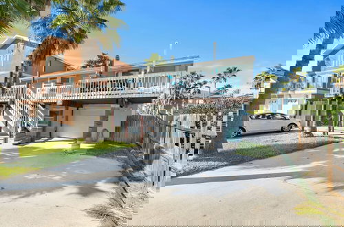 Photo 1 - Oleander Beach House by SPRR