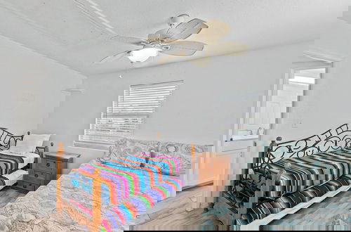 Photo 5 - Oleander Beach House by SPRR