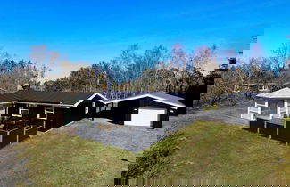 Foto 1 - 6 Person Holiday Home in Jerup