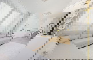 Foto 1 - Modern With Parking by Renters Prestige
