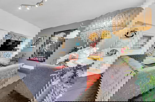 Photo 7 - Deco Seafront - Seafront Apartment - Sleeps up to 6