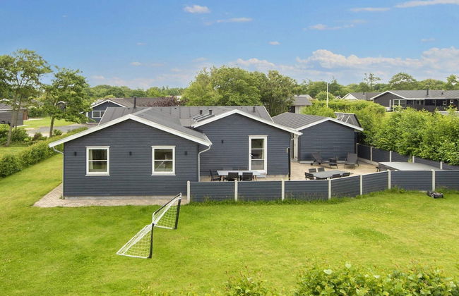 5 Star Holiday Home in Vinderup - Foto 1