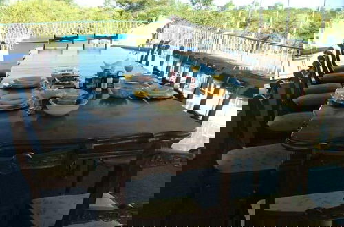 Photo 13 - Houseboat With Aircon and Splash Pool - 2128
