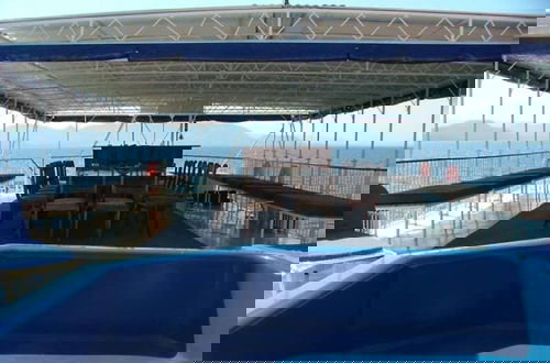 Photo 10 - Houseboat With Aircon and Splash Pool - 2128