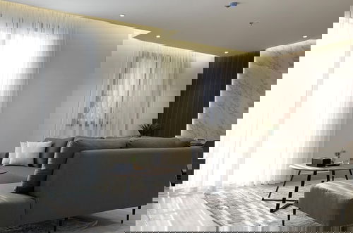 Photo 6 - Kease Arid I-7 Luxury Gold Balcony XZ59