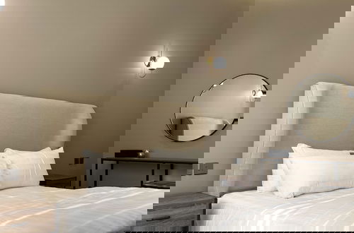 Photo 3 - Kease Arid I-7 Luxury Gold Balcony XZ59