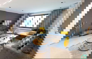 Foto 1 - Sunset 201 Luxury 2bds With gym