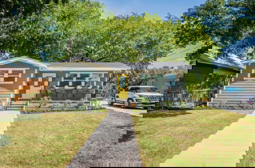 Foto 4 - Walk to the Silos 3 Bed 1960 s Bungalow Near Baylor