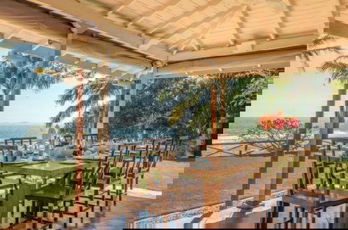 Foto 52 - Elevated Family Beach Villa Overlooking Surf Break