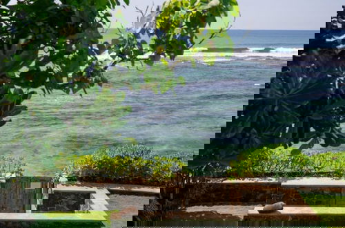 Foto 13 - Elevated Family Beach Villa Overlooking Surf Break