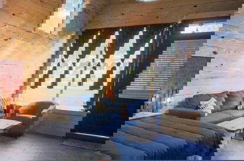 Photo 18 - Restored Historic Loft - 3 Mins to the Beach