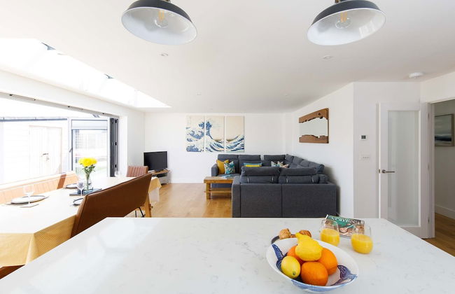 Delightful Seaside Hideaway 5 Mins to Beach - Foto 66