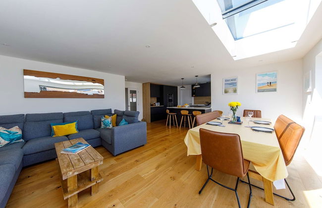 Delightful Seaside Hideaway 5 Mins to Beach - Foto 80