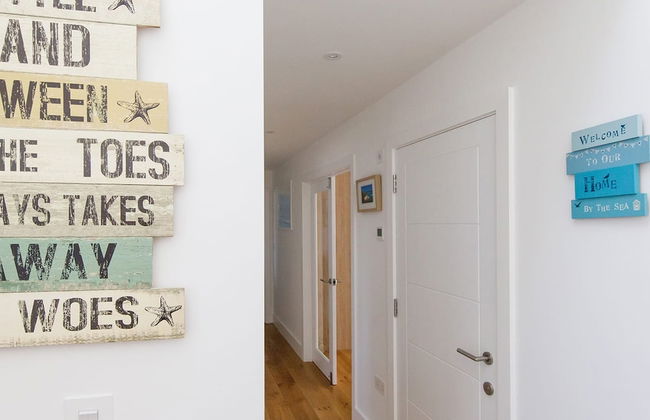 Delightful Seaside Hideaway 5 Mins to Beach - Foto 10