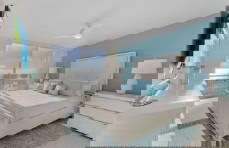 Foto 2 - 50 Shades Of White - Gullwing #805 - 6620 Estero Blvd 3 Bedroom Condo by RedAwning