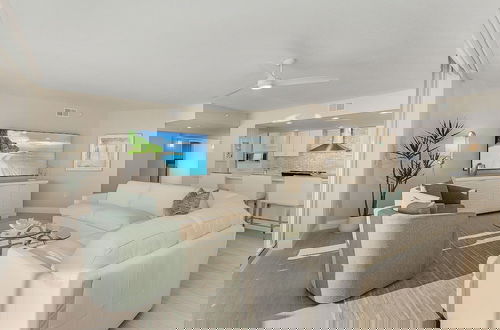 Foto 14 - 50 Shades Of White - Gullwing #805 - 6620 Estero Blvd 3 Bedroom Condo by RedAwning